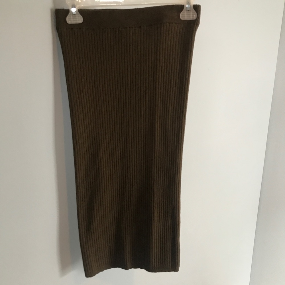 Forever 21 forest green pencil skirt